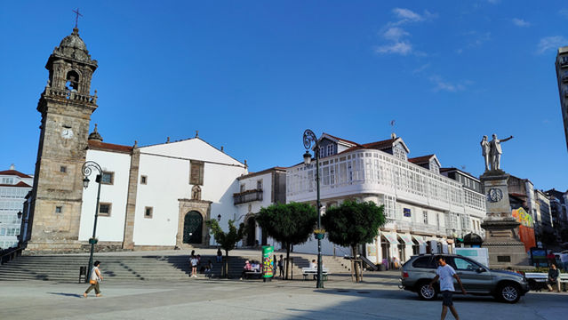 Plaza de los Hermanos García Naveira