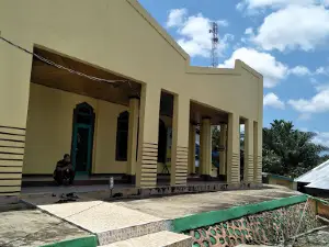 Masjid Agung Baitul-Makmur