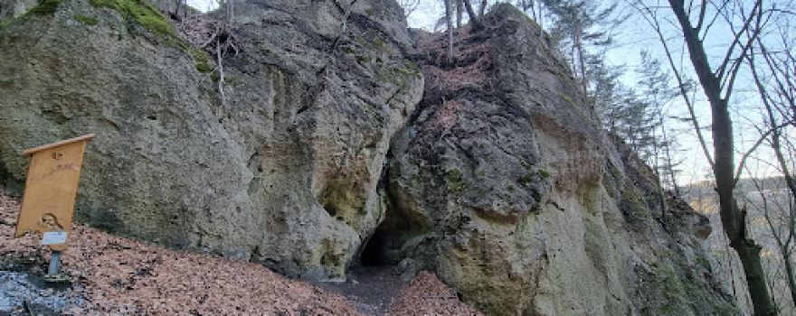 Jaskyňa malá pod Hradom Hričov