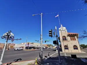 Nogales Border Plaza