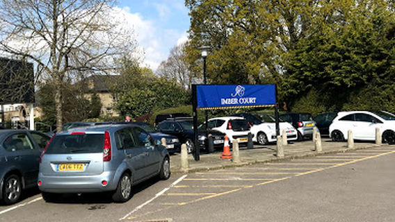 Imber Court Stadium / Metropolitan Police fc