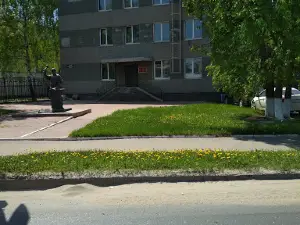 Памятник Кузнецу
