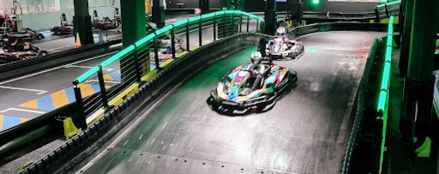 WOOP! KARTING & GLOW GOLF