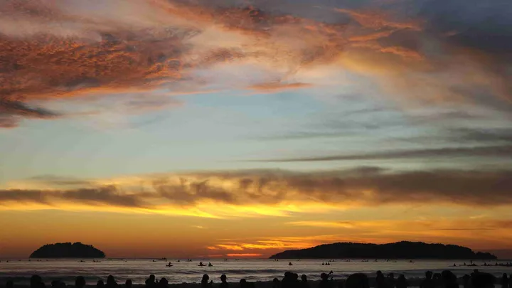 5_Pantai Tanjung Aru