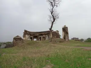 Akola Fort
