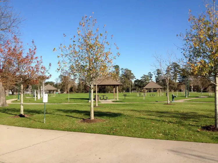 Hotels near Prien Lake Park