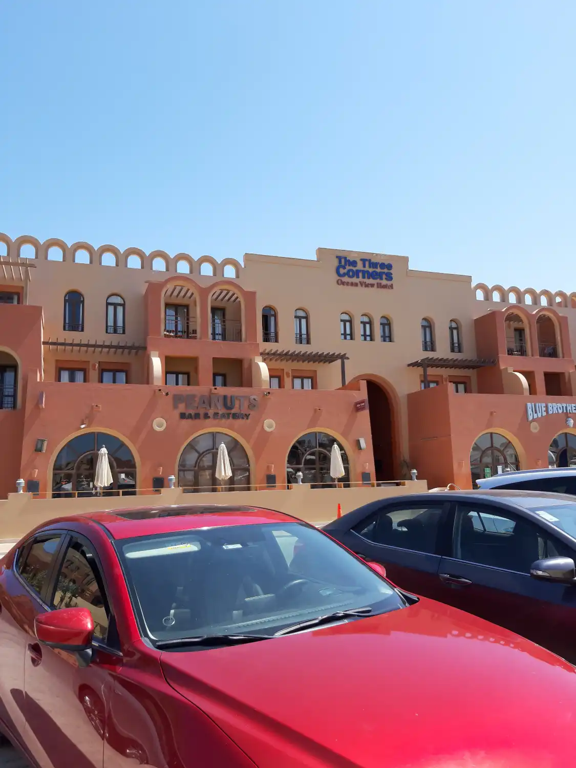 Hotels near Peanuts Bar