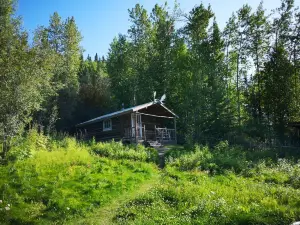 Robert Service Cabin