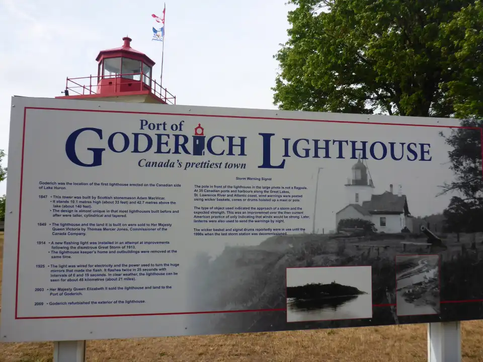 5_Goderich Lighthouse