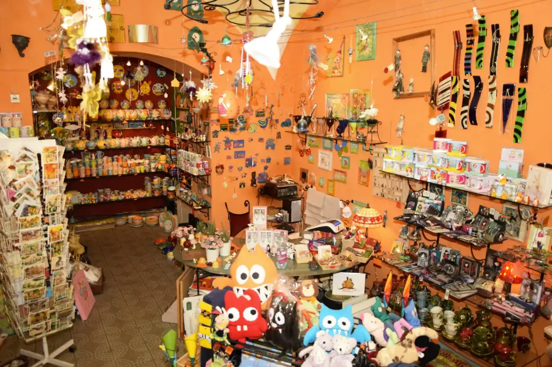 Отели рядом с достопримечательностью «Originart Gallery»