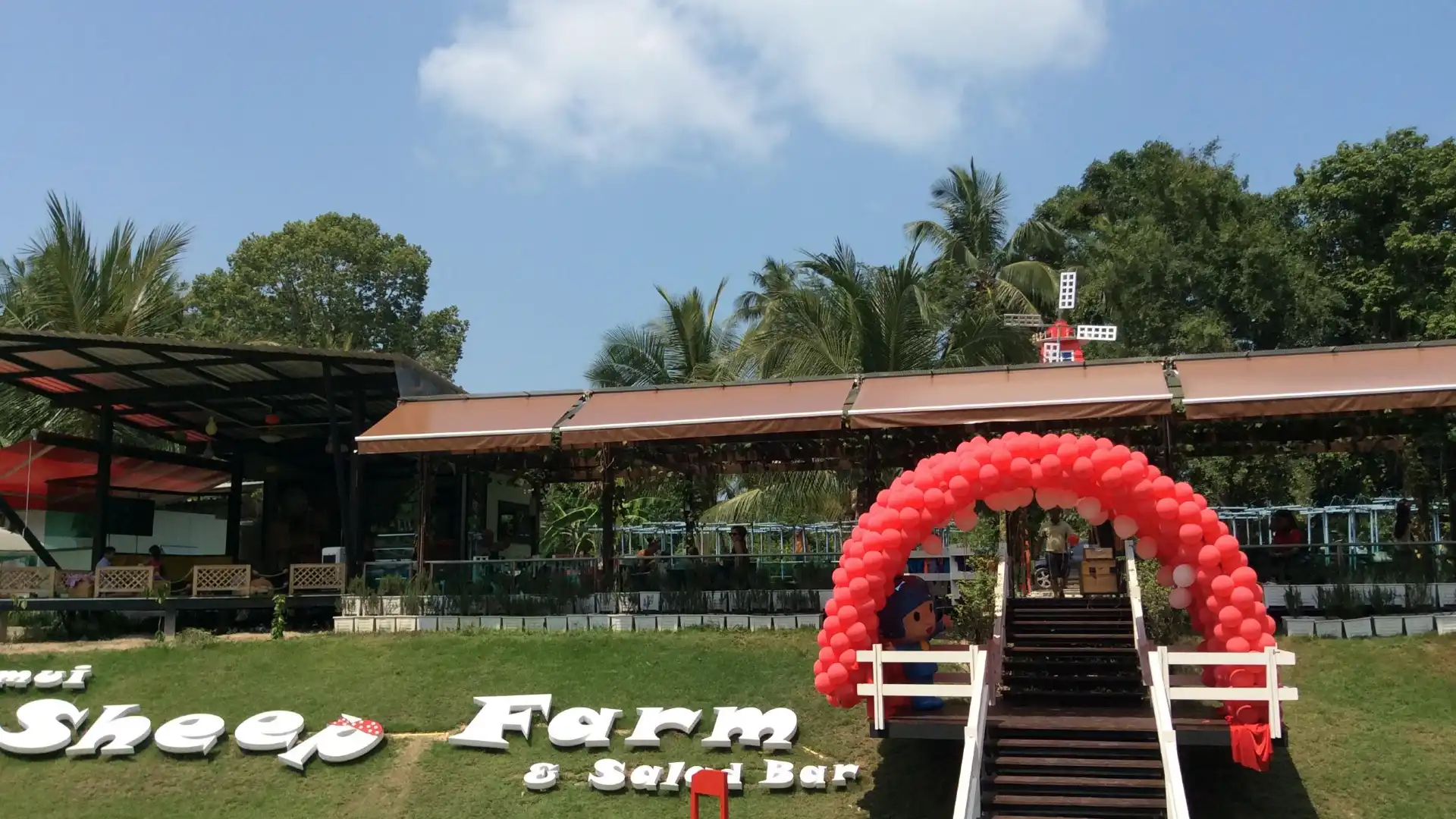 Hotels near Samui Sheep farm and salad bar