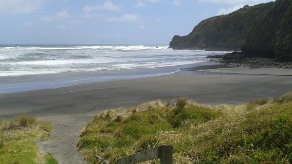Ruapuke Beach