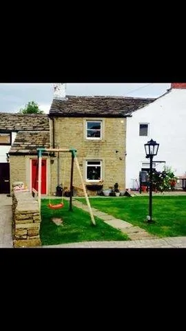 3_Highburton Hideaway