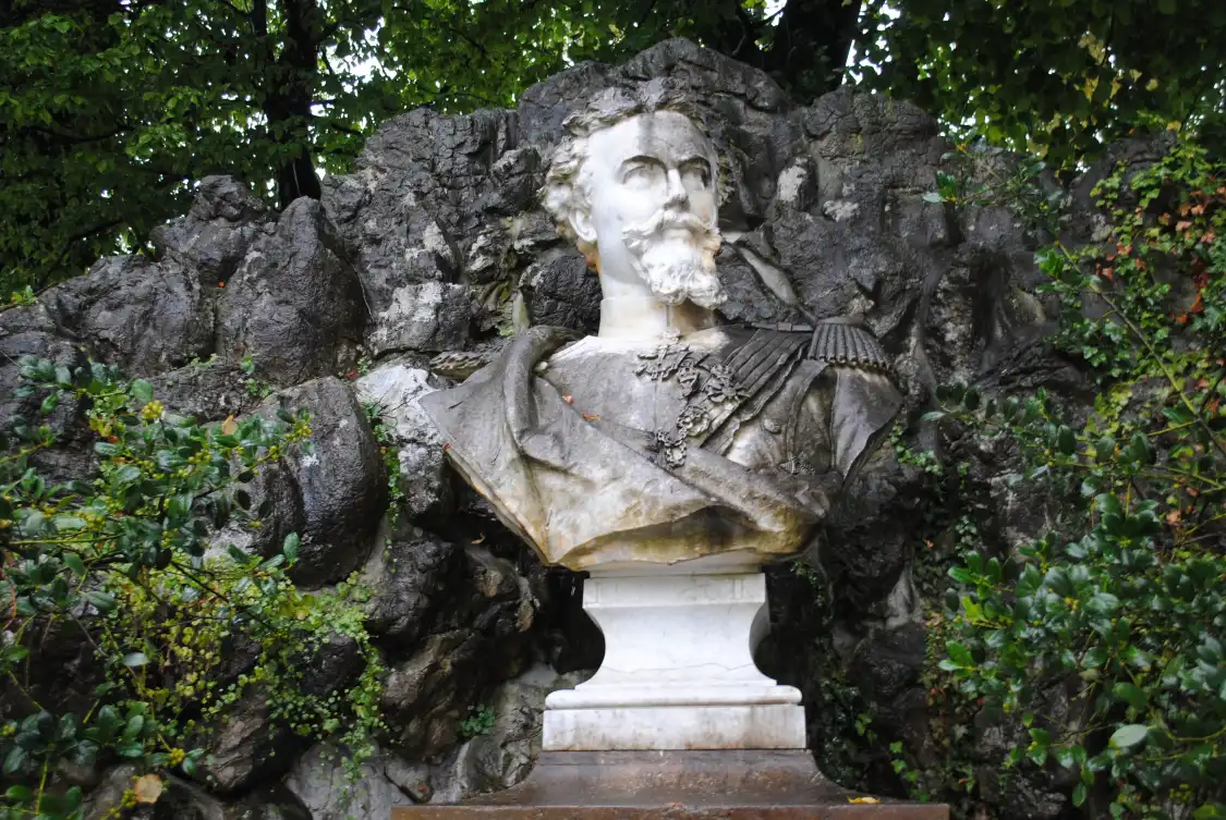 Hotels near King Ludwig II Monument