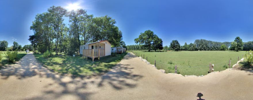 Camping au fil de l'eau Dordogne Périgord Piscine Rivière