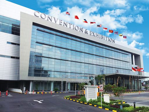 Perbandingan 4 Bandara di Dekat Kecamatan Genteng