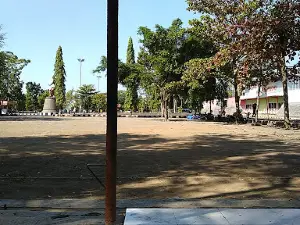 Stadion Goentoer Darjono