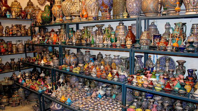 Henna Souk and pottery
