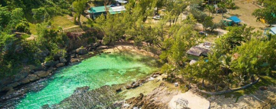 Robins Bay