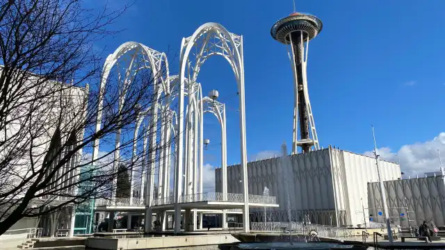 โรงแรมใกล้Pacific Science Center