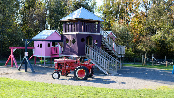 Maan Farms Market and Estate Winery