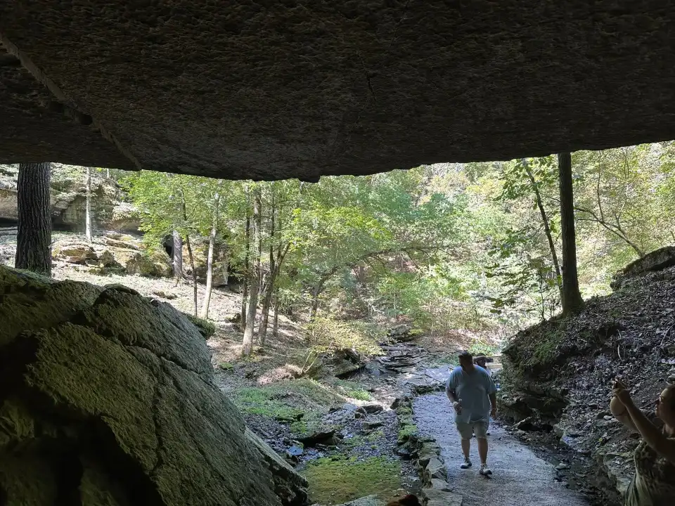 4_War Eagle Cavern