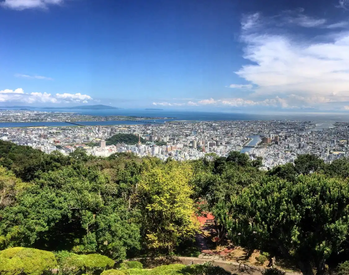 Các khách sạn gần Mount Bizan