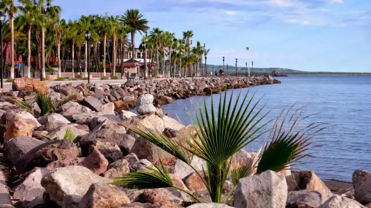 Hotel dekat Malecon