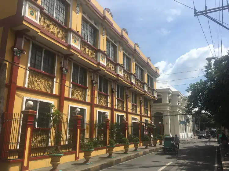 Hotel in zona Memorare Manila Monument