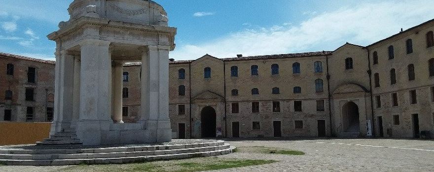 Mole Vanvitelliana