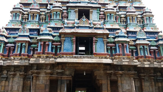 Thiruvalasuzhi Pillaiyar Kovil Shri Vellai Pillaiyar Kovil