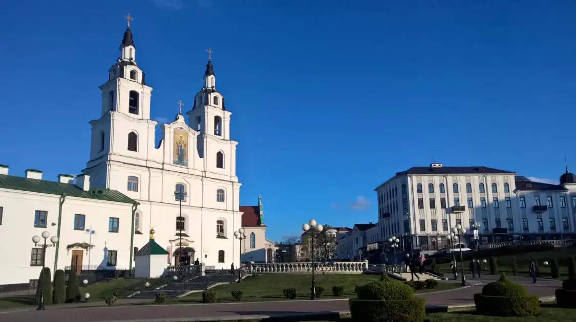 Отели рядом с достопримечательностью «Свята-Духаў кафедральны сабор»