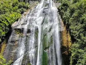 Shine Falls