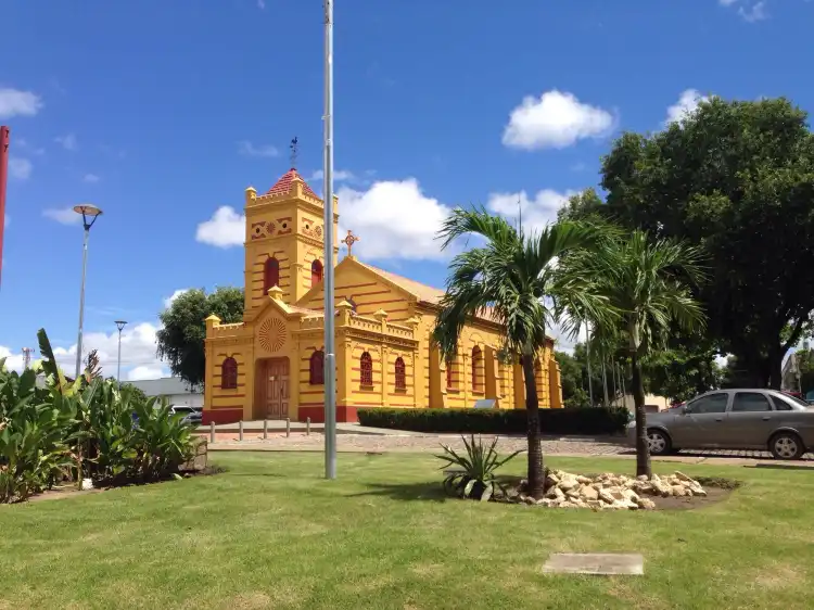 Hotel in zona Nossa Senhora do Carmo do Rio Branco Church