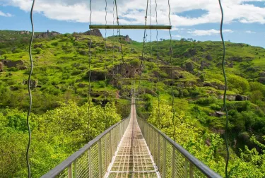 Khndzoresk Swinging Bridge