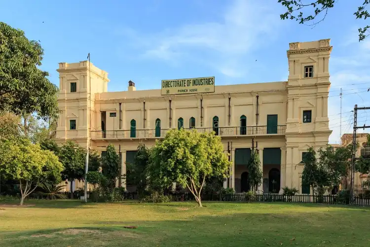 Hotels near Poonch House Complex