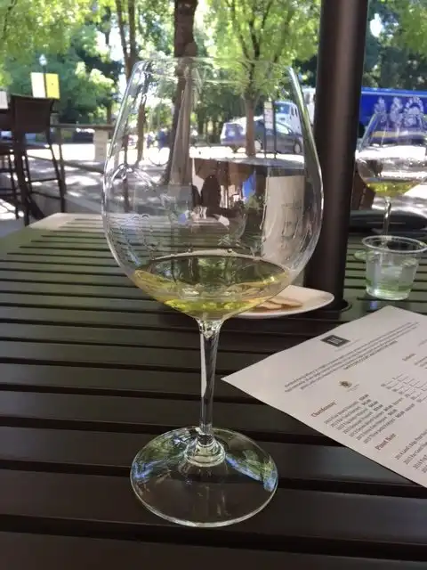 Hotels near Hartford Family Winery Tasting Room & Salon