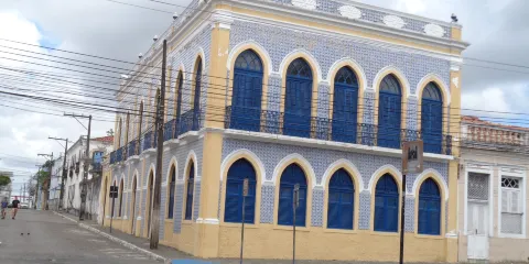 Casarao dos Azulejos