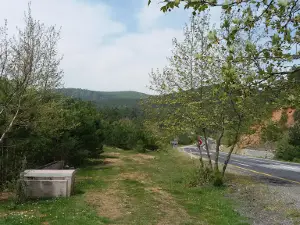 Torhasan Pond