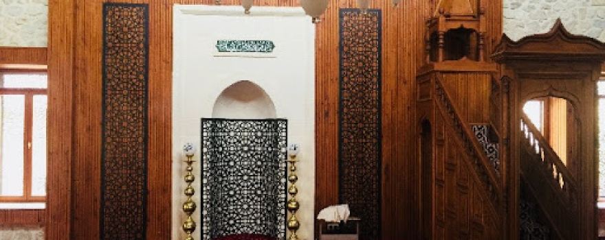 ARMUTLU CAMİ