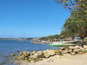 Pantai Puntondo