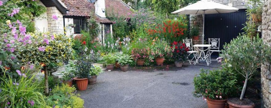 Stable cottage