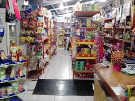 Mini super La Plaza