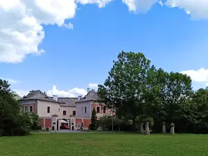 Chodovská tvrz (Kulturní Jižní Město, o. p. s. )