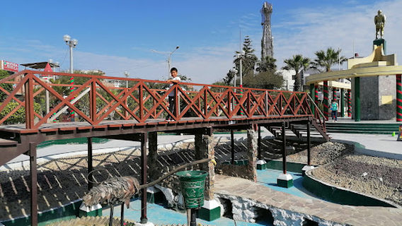 Plaza De Armas De Pimentel