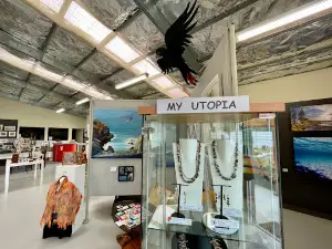 Artworks Gallery, Baudin Beach