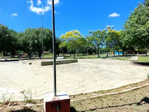 Plaza Defensores Del Chaco
