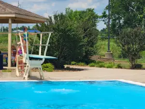 Leitchfield Aquatic Center