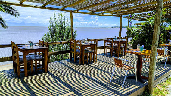 Playa urbana El Alamo