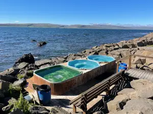 Drangsnes Hot Tubs